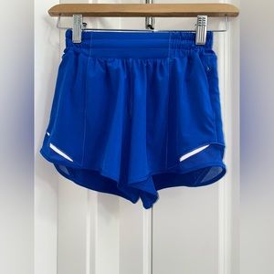 Lululemon Hotty Hot shorts 4”